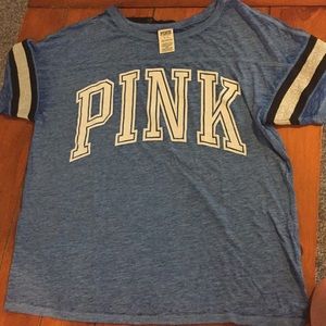 Blue T-shirt with jersey sleeves